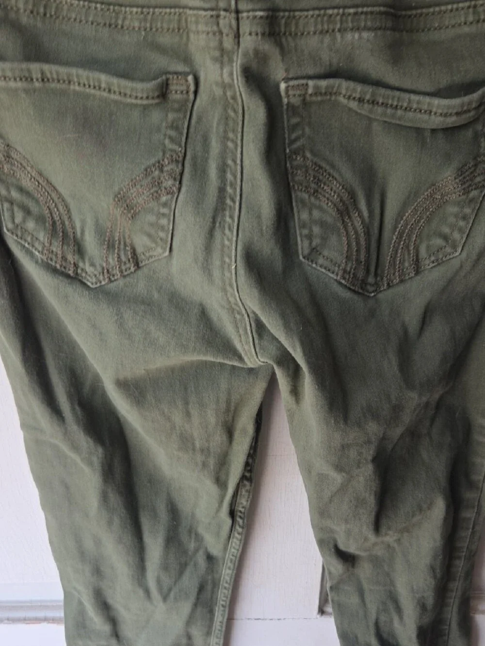 Hollister Olive Super Skinny Jeans 1r